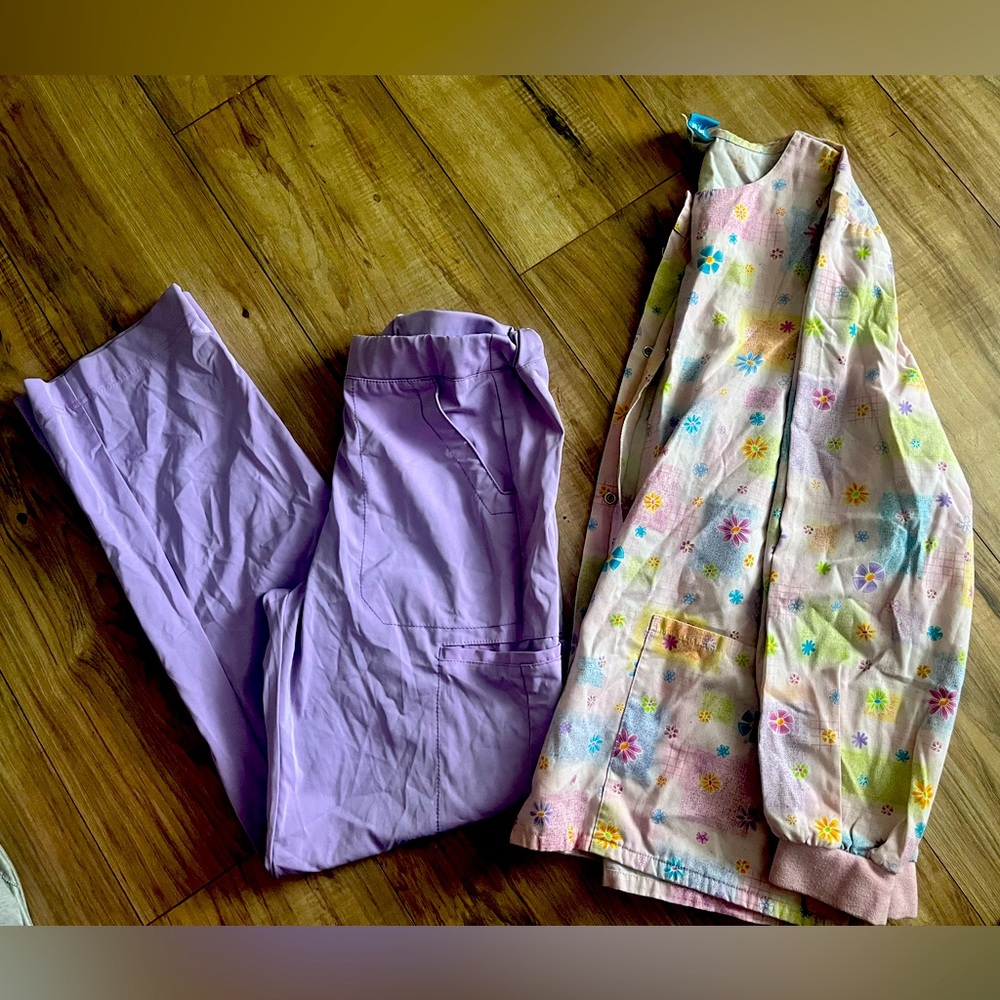 Women’s Scrubs